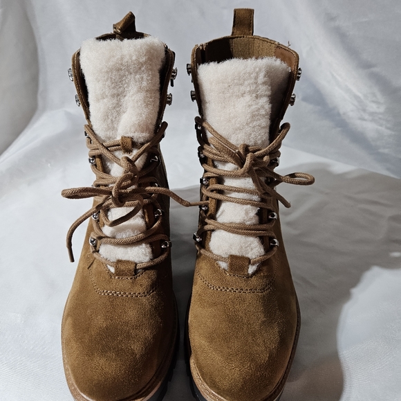 Nine West womens Ivani combat lace up boots. Size 7M. New - Picture 2 of 6